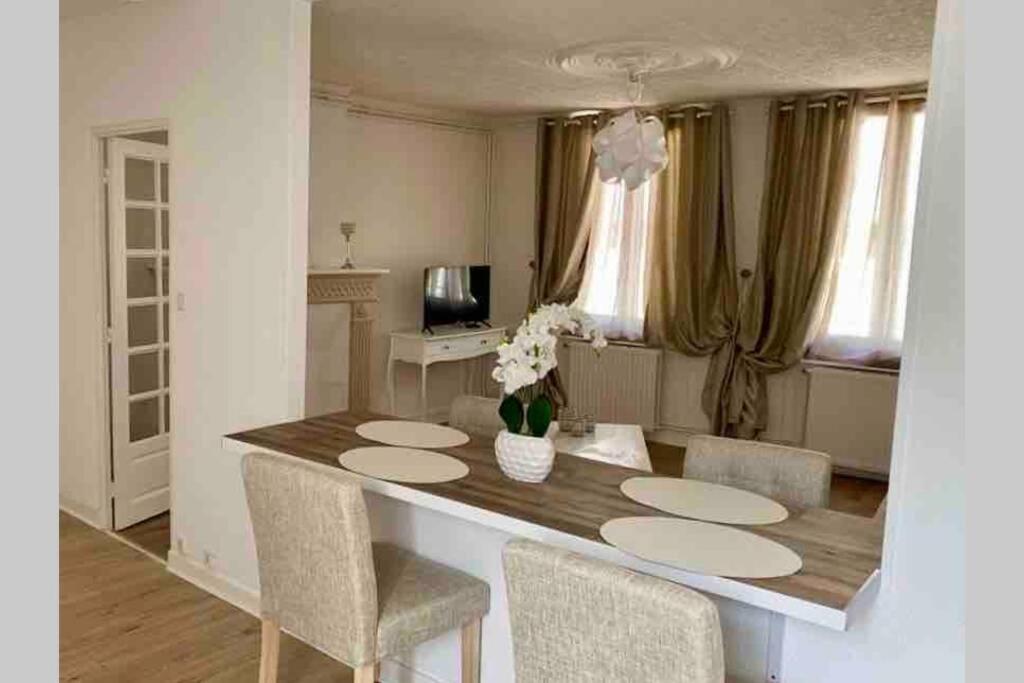 Le Roi Apartment Avranches Luaran gambar